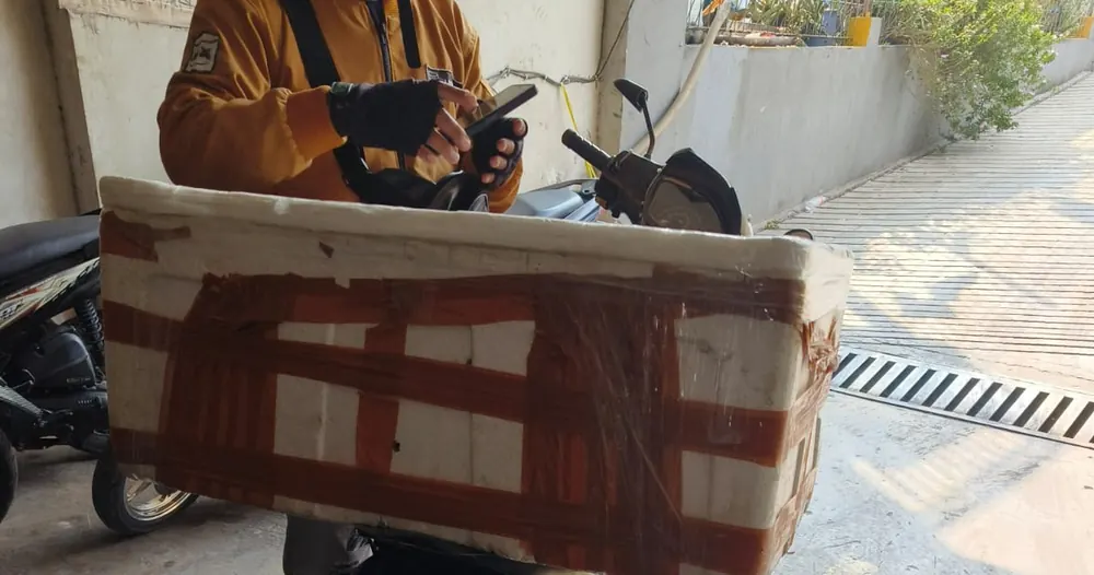 Pengiriman Menggunakan Motor